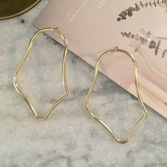 Irregular Abstract Minimalist Chic Gold Earrings - Picture 3 of 7
